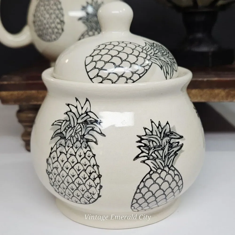 Vtg Signature Housewares Black Pineapples & White Lidded Sugar Bowl Dish Set / 2